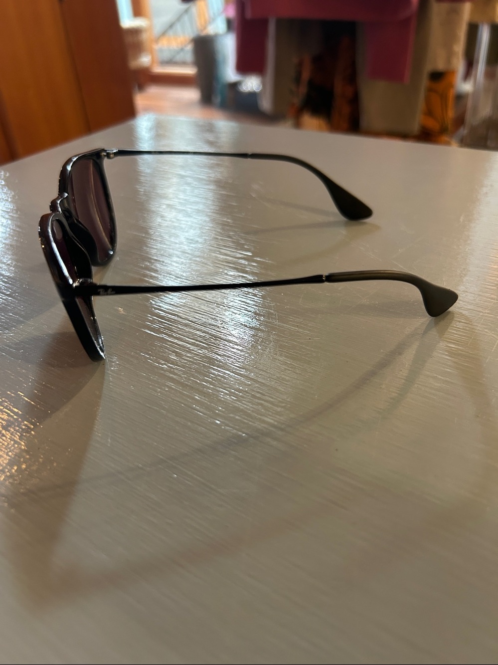 Ray Ban Erika Classic Black Sunglasses with Case & Cloth Excellent - Picture 8 of 8